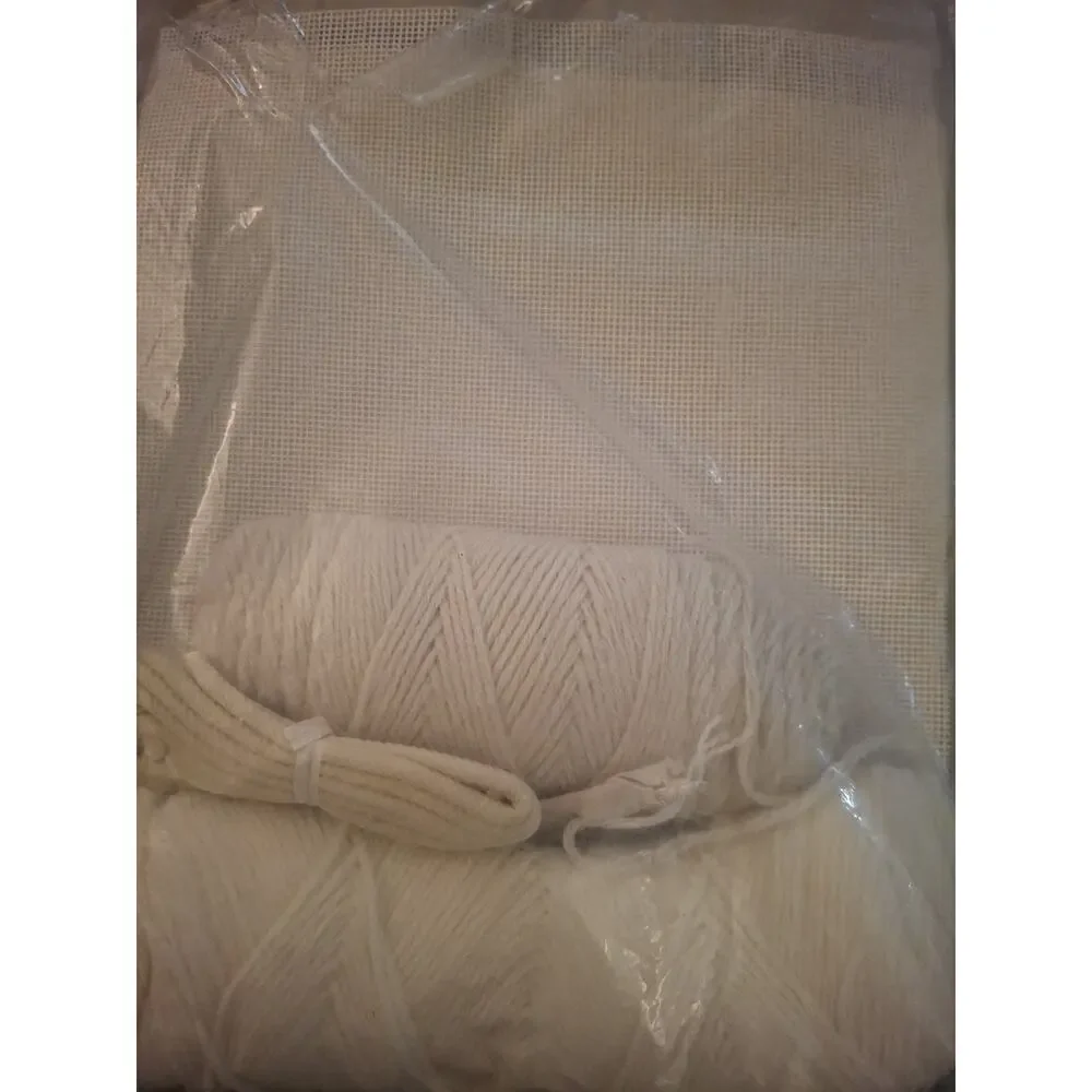 VTG Bucilla Neddlepoint Pillow Kit Majestic 14” Square #473